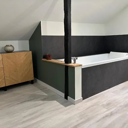 Côté 9 Personnes * Cassel