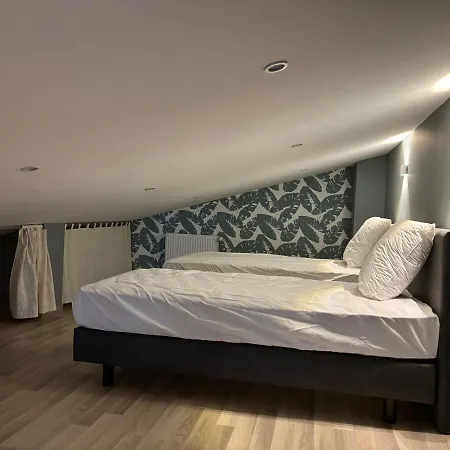 Côté 9 Personnes Apartamento Cassel